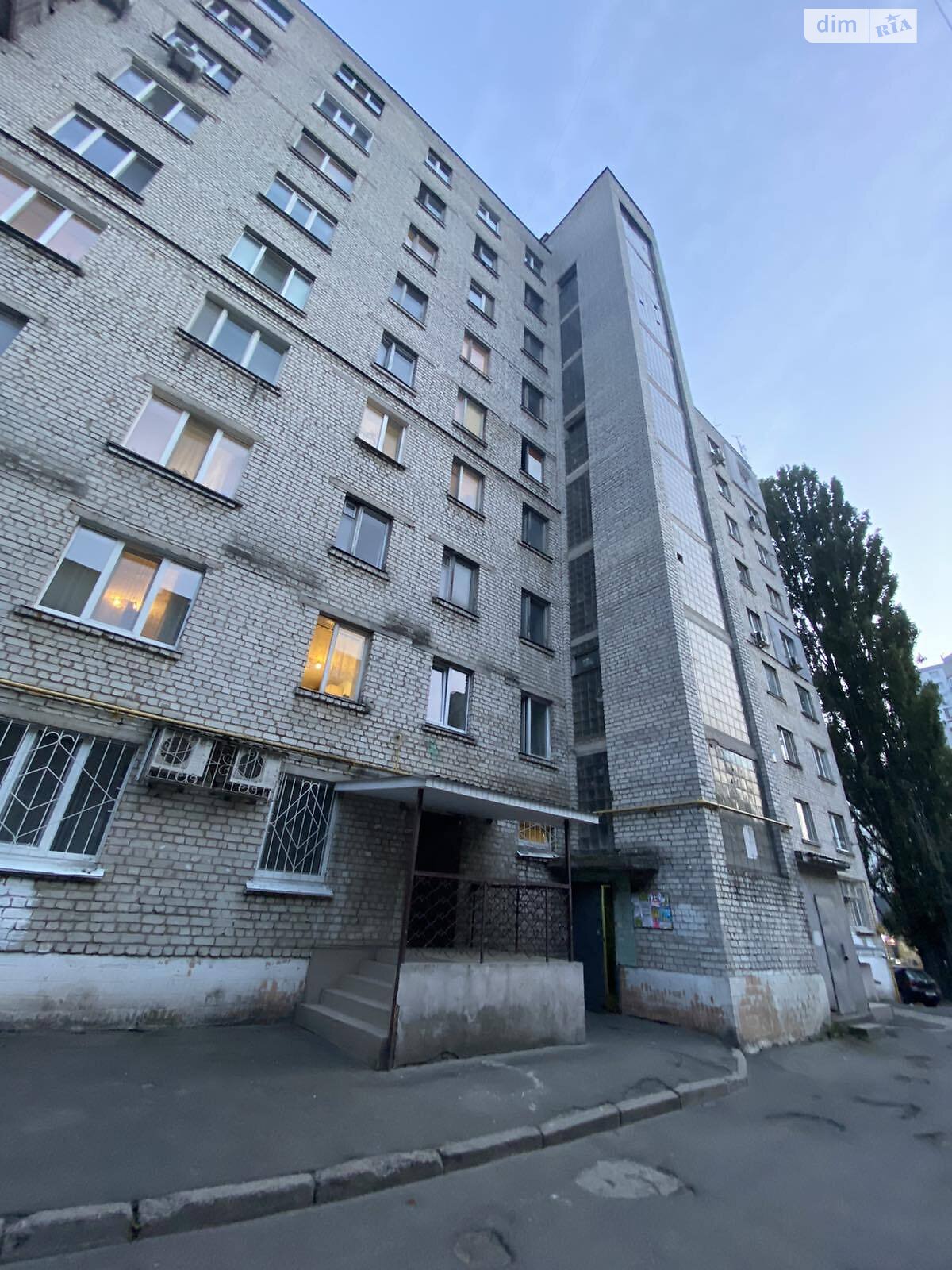 Комната в Киеве, район Караваевы Дачи улица Андрея Мельника (Генерала Тупикова) 31/2А помесячно фото 1 Комната в Киеве, район Караваевы Дачи улица Андрея Мельника (Генерала Тупикова) 31/2А помесячно фото 1