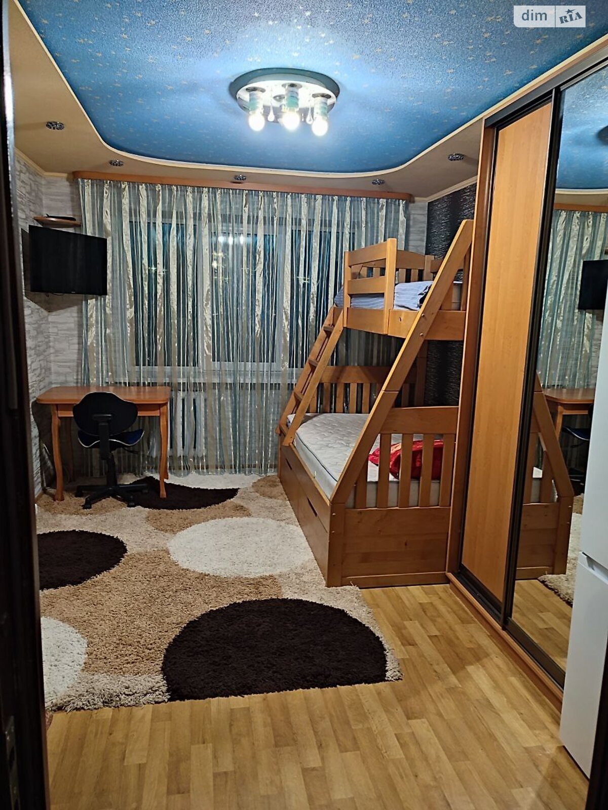 Комната проживание без хозяев в Киеве, район Китаев проспект Науки 102 помесячно фото 1 Комната проживание без хозяев в Киеве, район Китаев проспект Науки 102 помесячно фото 1