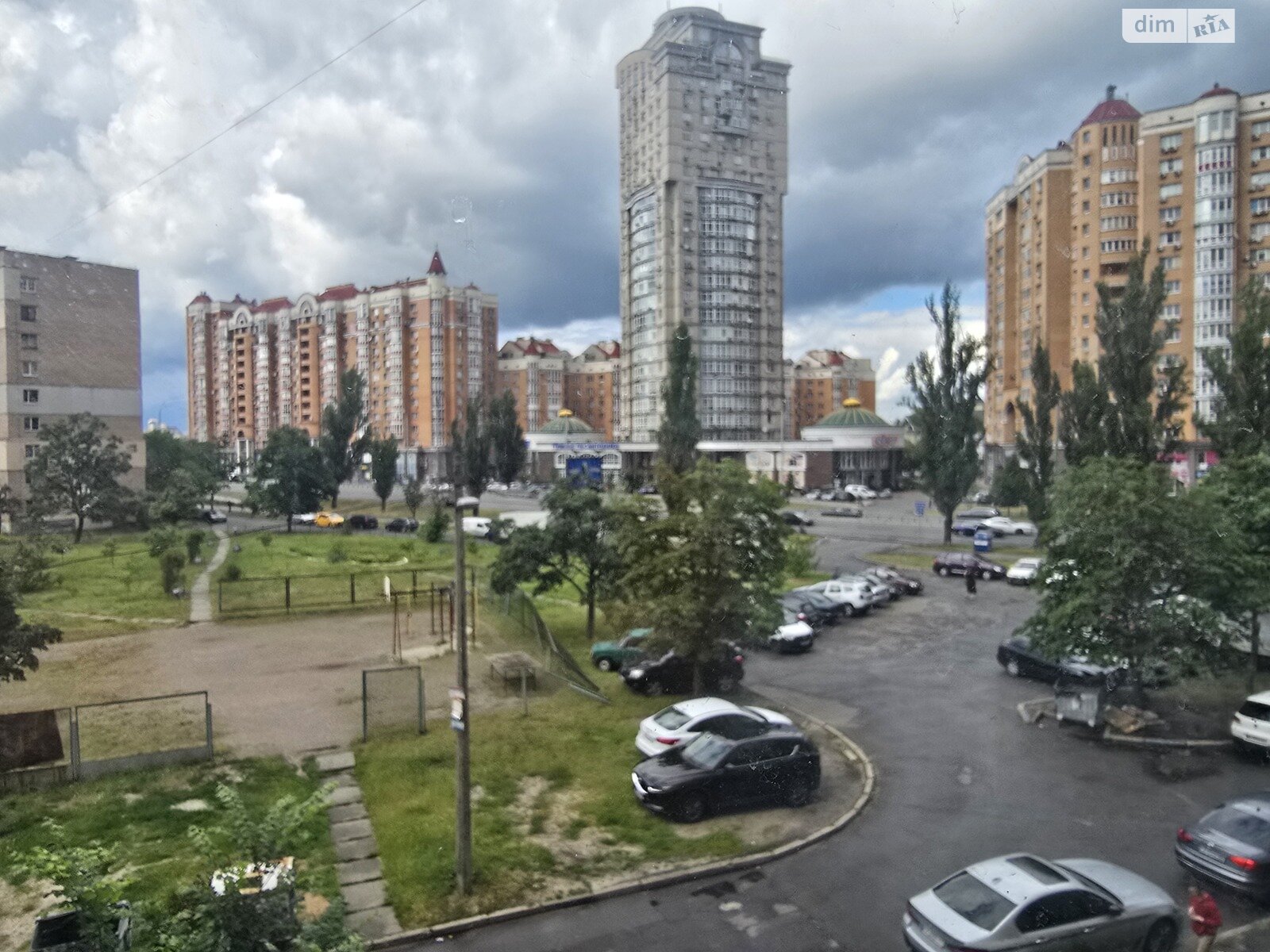 Кімната в Києві, район Оболонь вулиця Олександра Архипенка (Мате Залки) 7/5 помісячно фото 1 Кімната в Києві, район Оболонь вулиця Олександра Архипенка (Мате Залки) 7/5 помісячно фото 1