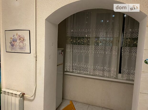 Комната в Киеве, район Оболонь улица Маршала Малиновского 36 помесячно фото 1 Комната в Киеве, район Оболонь улица Маршала Малиновского 36 помесячно фото 1