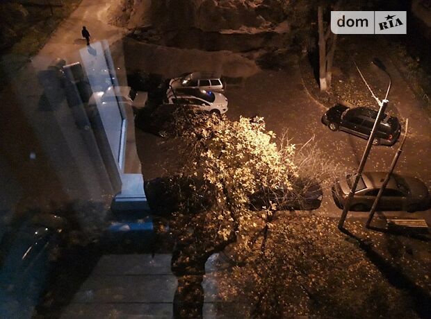 Комната без хозяев в Киеве, район Оболонский улица Героев Днепра 57 помесячно фото 1 Комната без хозяев в Киеве, район Оболонский улица Героев Днепра 57 помесячно фото 1