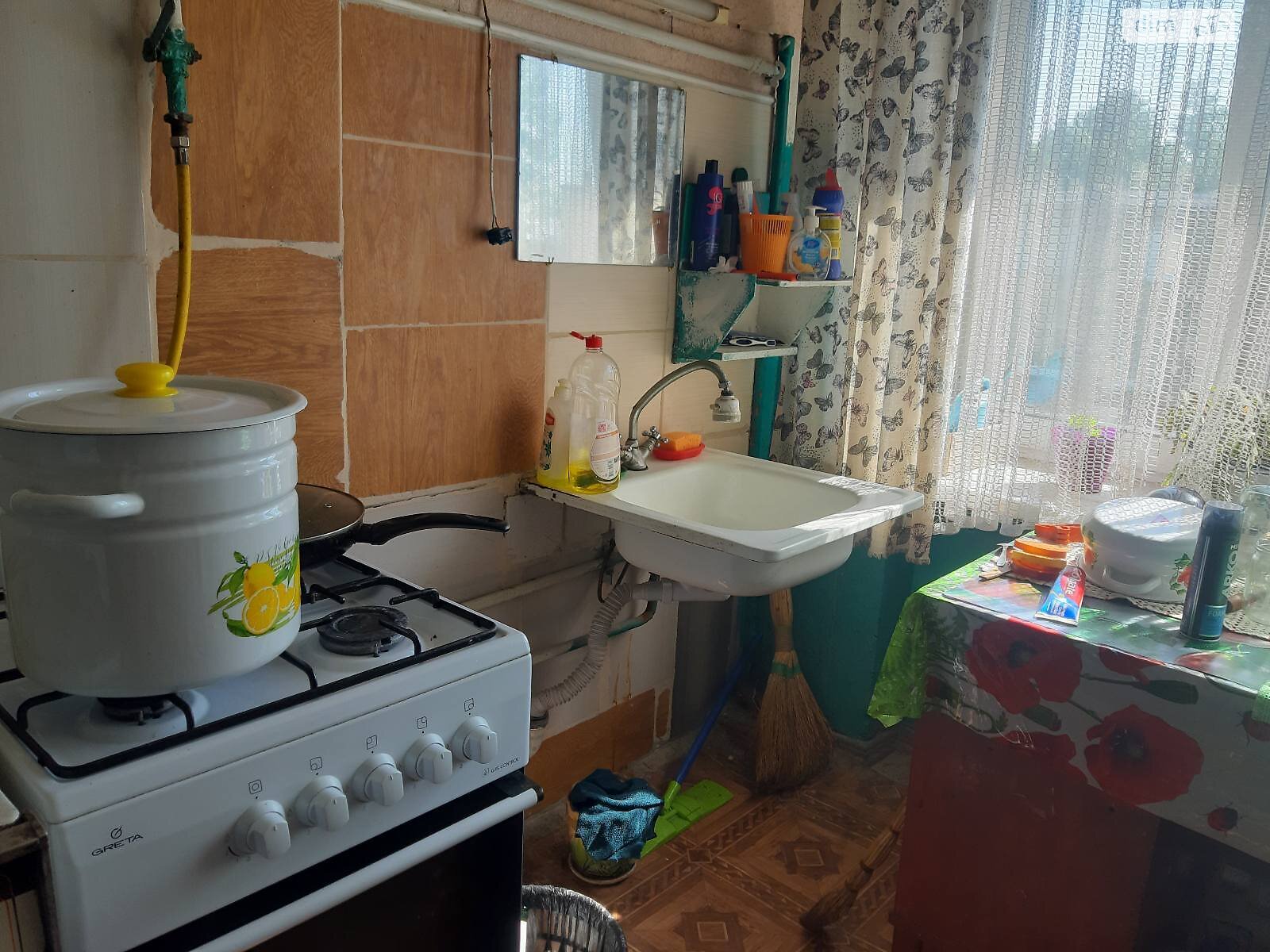 Комната проживание без хозяев в Киеве, район Подольский улица Электриков 26/30А, кв. 19, помесячно фото 1 Комната проживание без хозяев в Киеве, район Подольский улица Электриков 26/30А, кв. 19, помесячно фото 1