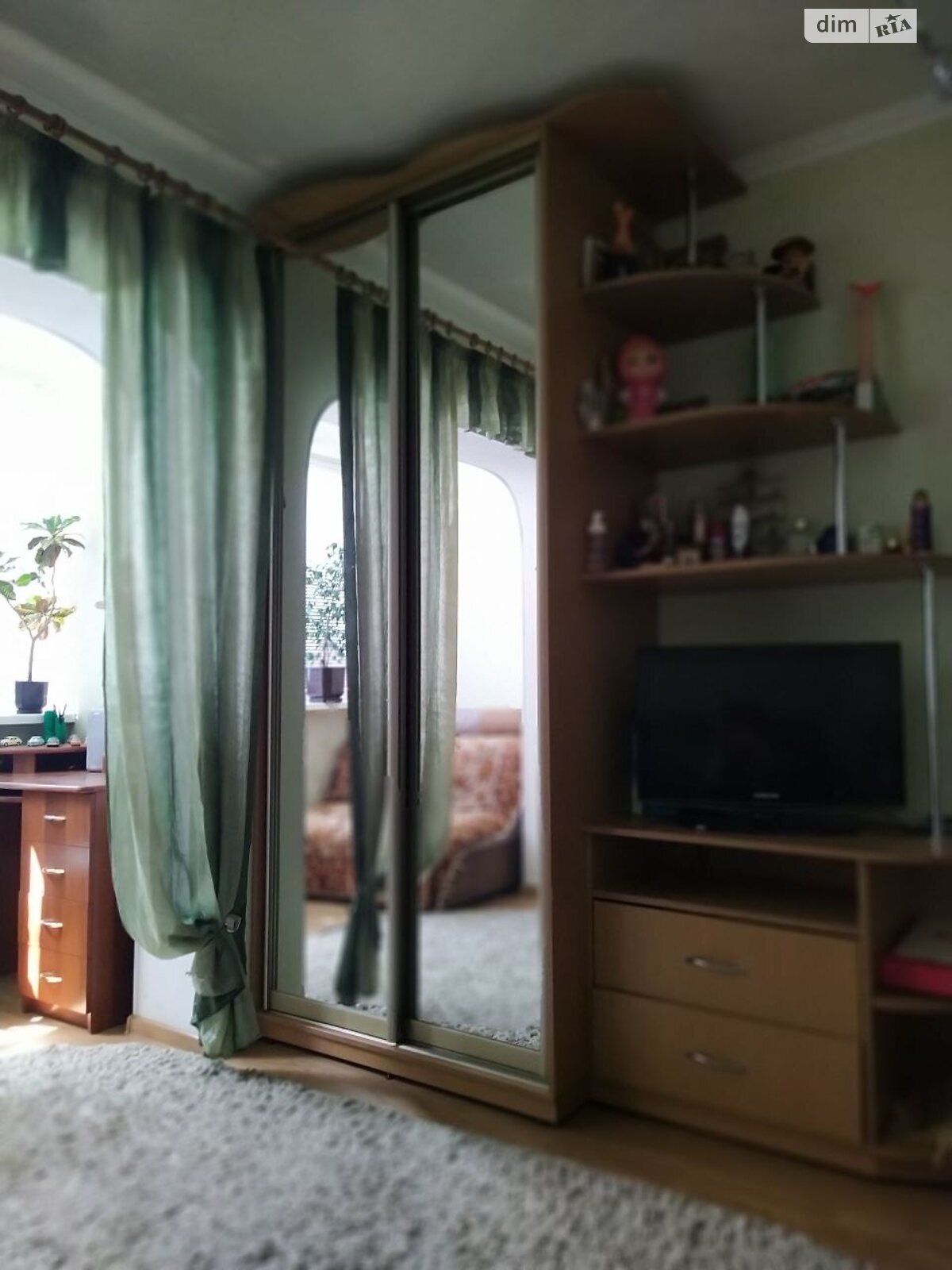 Кімната в Києві, район Позняки вулиця Ахматової Анни 4 помісячно фото 1