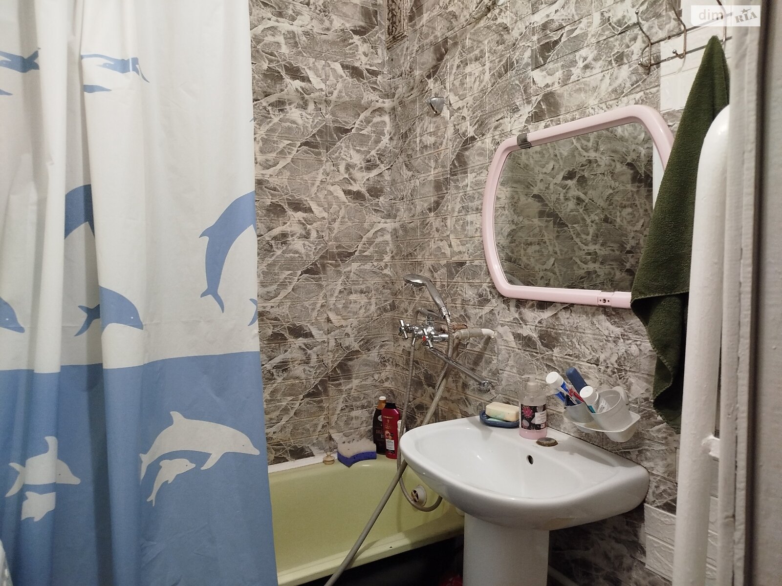 Комната в Киеве, район Позняки улица Срибнокильская 4 помесячно фото 1 Комната в Киеве, район Позняки улица Срибнокильская 4 помесячно фото 1