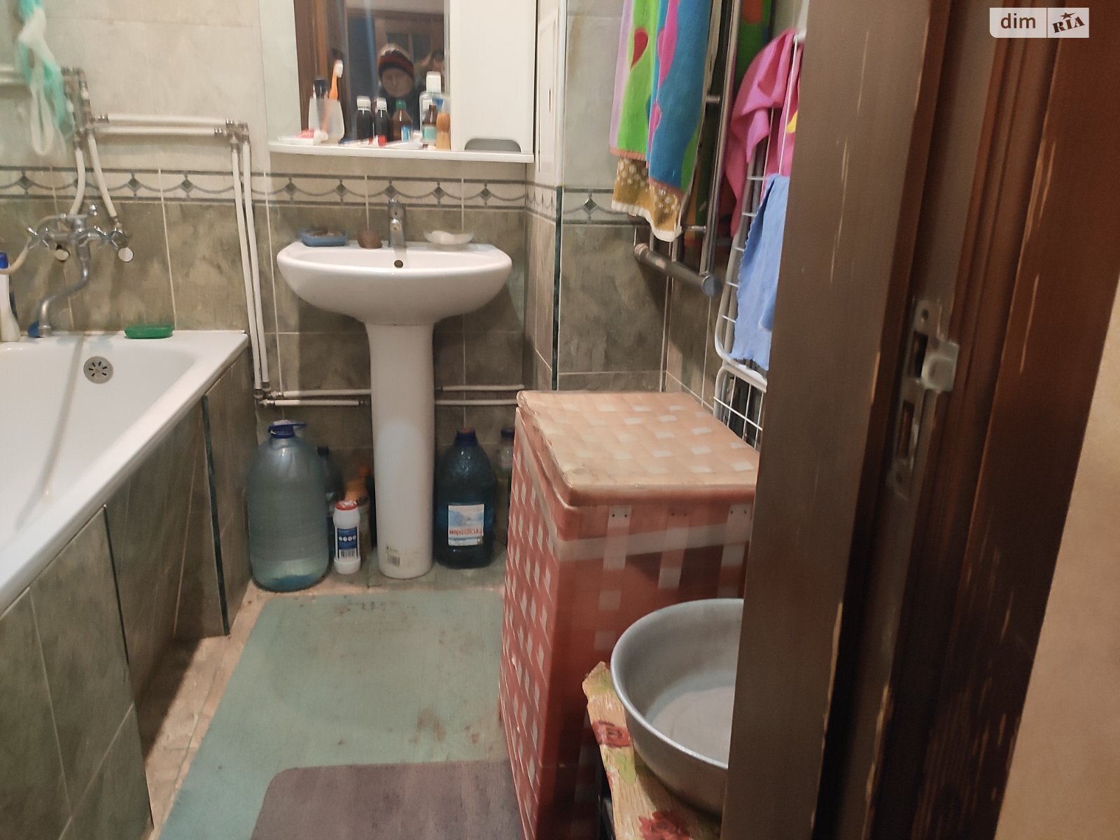 Кімната в Києві, район Саперна Слобідка вулиця Саперно-Слобідська 8 помісячно фото 1 Кімната в Києві, район Саперна Слобідка вулиця Саперно-Слобідська 8 помісячно фото 1