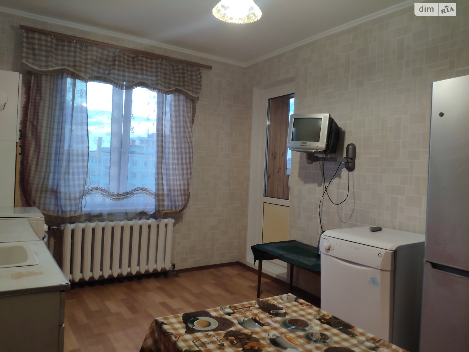 Комната проживание без хозяев в Киеве, район Шулявка улица Машиностроительная 21 помесячно фото 1 Комната проживание без хозяев в Киеве, район Шулявка улица Машиностроительная 21 помесячно фото 1