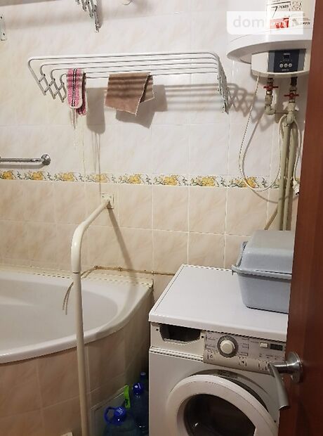 Комната в Киеве, район Солдатская Слободка улица Златоустовская 4 помесячно фото 1 Комната в Киеве, район Солдатская Слободка улица Златоустовская 4 помесячно фото 1