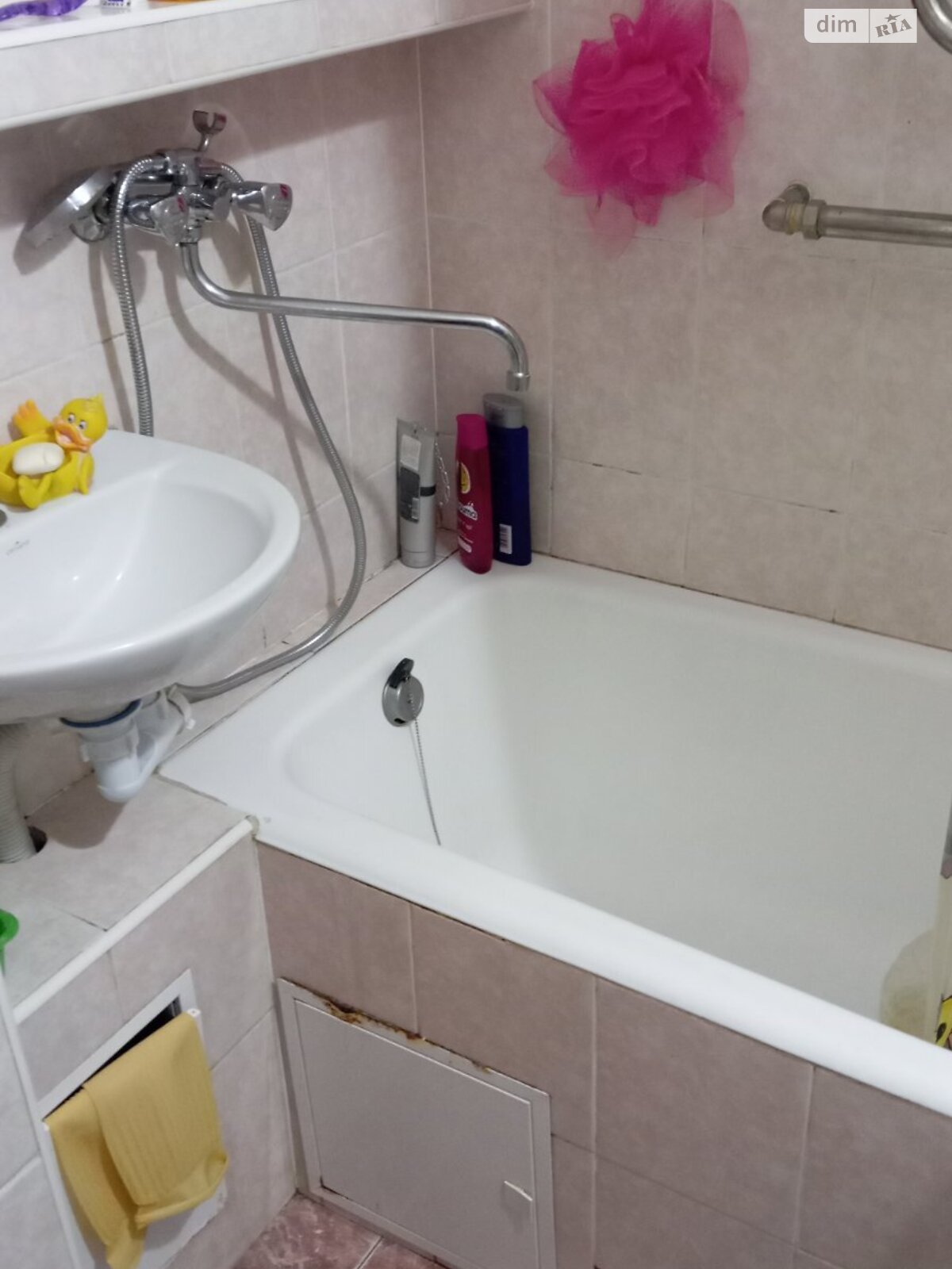 Кімната в Києві, район Солом’янський вулиця Митрополита Василя Липківського (Урицького) 27/5 помісячно фото 1 Кімната в Києві, район Солом’янський вулиця Митрополита Василя Липківського (Урицького) 27/5 помісячно фото 1