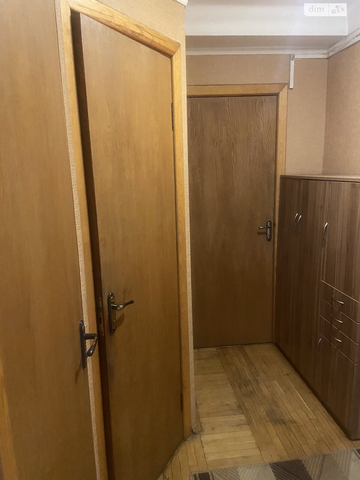 Кімната в Києві, район Дніпровський вулиця Будівельників 11 помісячно фото 1 Кімната в Києві, район Дніпровський вулиця Будівельників 11 помісячно фото 1