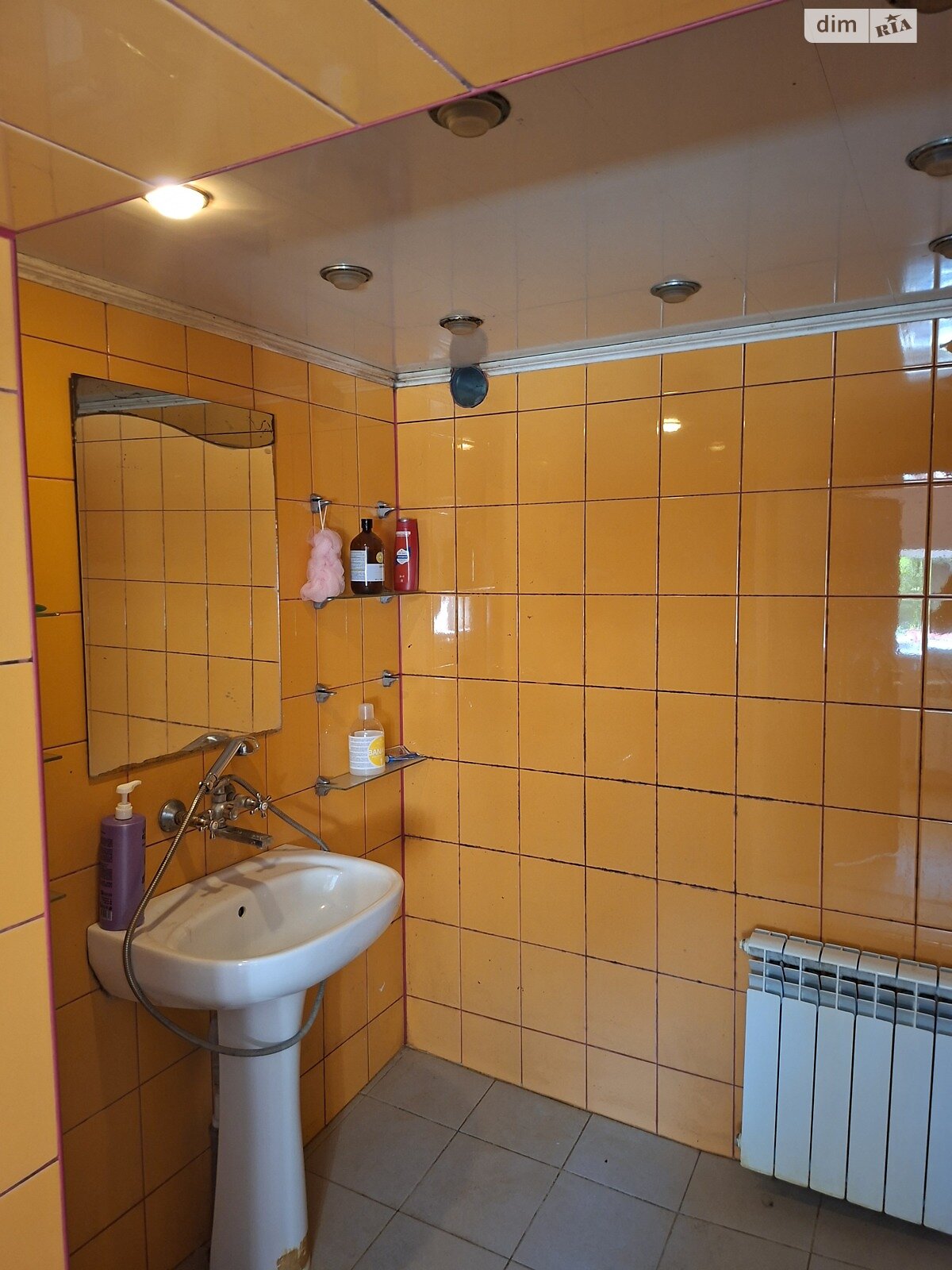 Кімната в Києві, район Святошин вулиця Верховинна 88, кв. 4, помісячно фото 1