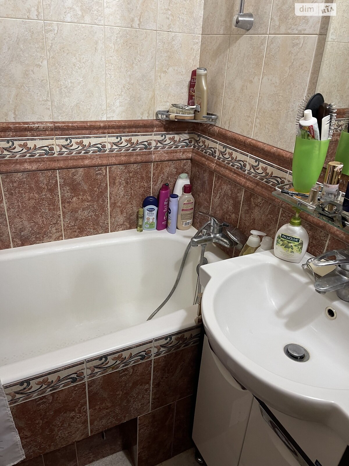 Кімната в Києві, район Святошинський вулиця Біличанська 5 помісячно фото 1