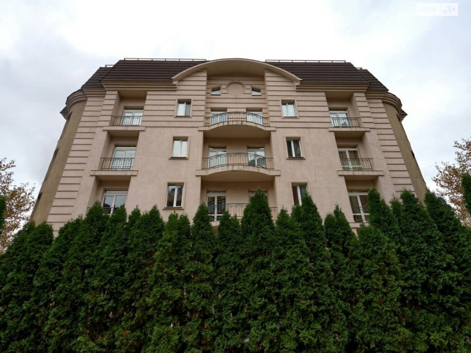 Комната в Киеве, район Святошинский улица Осенняя 10 помесячно фото 1 Комната в Киеве, район Святошинский улица Осенняя 10 помесячно фото 1