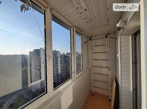 Комната в Киеве, район Святошинский улица Ирпенская 67 помесячно фото 1 Комната в Киеве, район Святошинский улица Ирпенская 67 помесячно фото 1