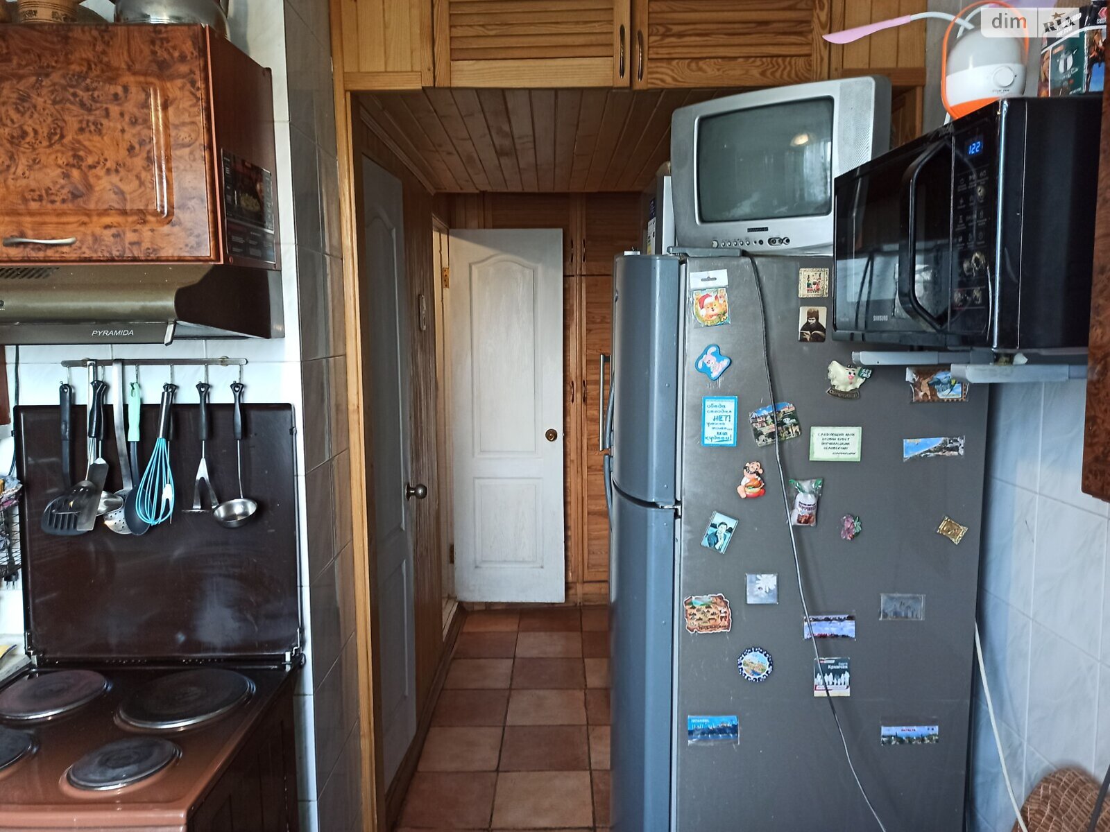 Кімната в Києві, район Теремки-2 вулиця Лятошинського 2 помісячно фото 1 Кімната в Києві, район Теремки-2 вулиця Лятошинського 2 помісячно фото 1