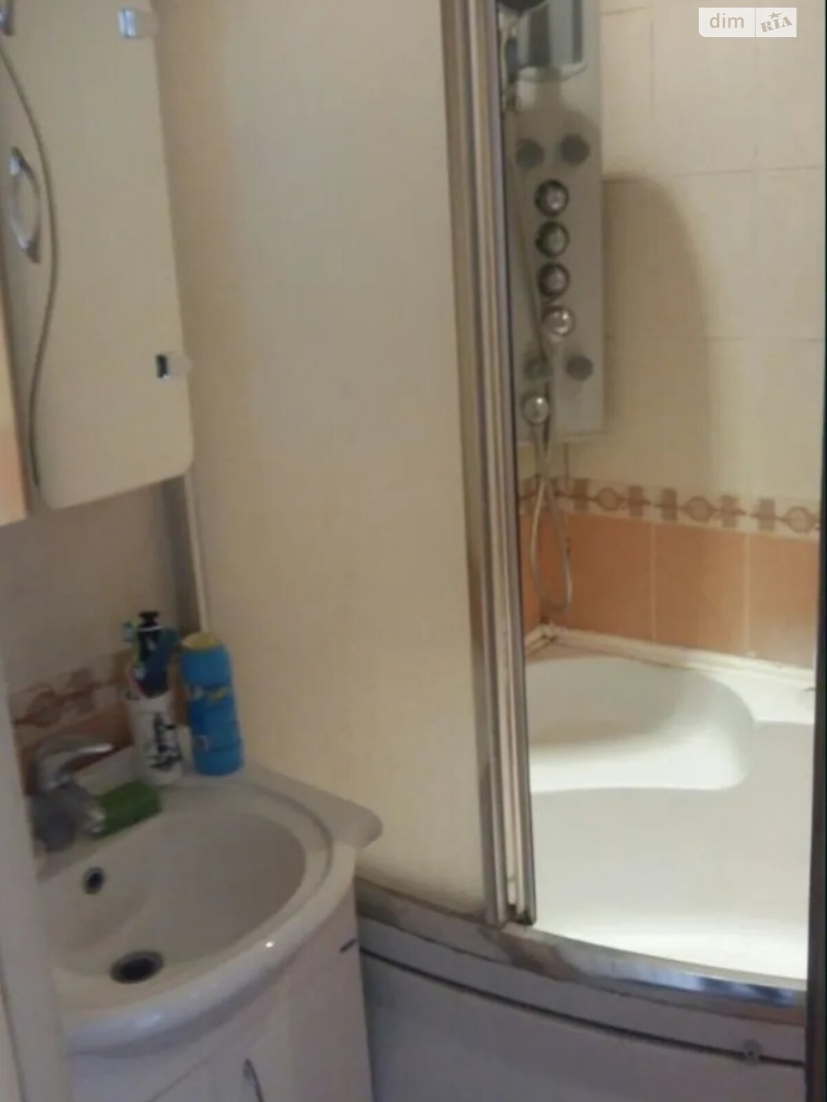 Кімната в Києві, район Троєщина вулиця Милославська 33, кв. 35, помісячно фото 1 Кімната в Києві, район Троєщина вулиця Милославська 33, кв. 35, помісячно фото 1