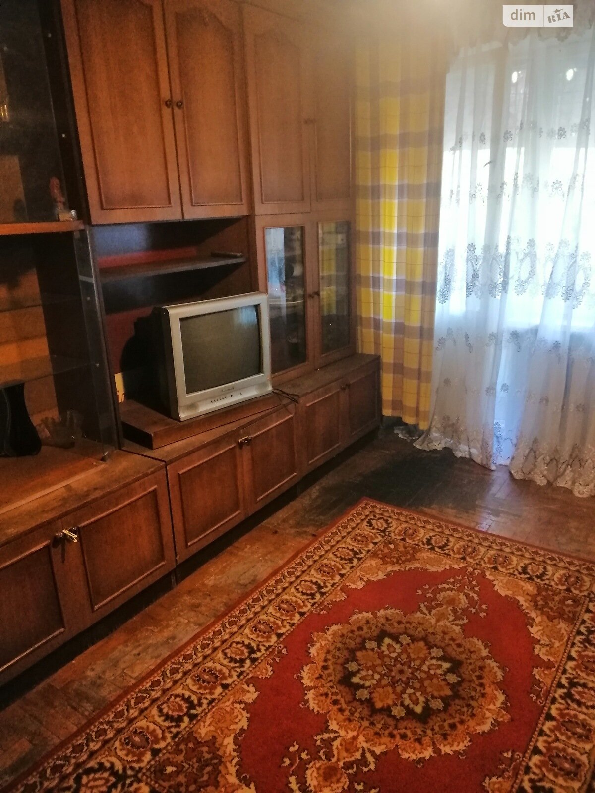 Комната в Киеве, район Ветряные Горы улица Светлицкого 19 помесячно фото 1 Комната в Киеве, район Ветряные Горы улица Светлицкого 19 помесячно фото 1