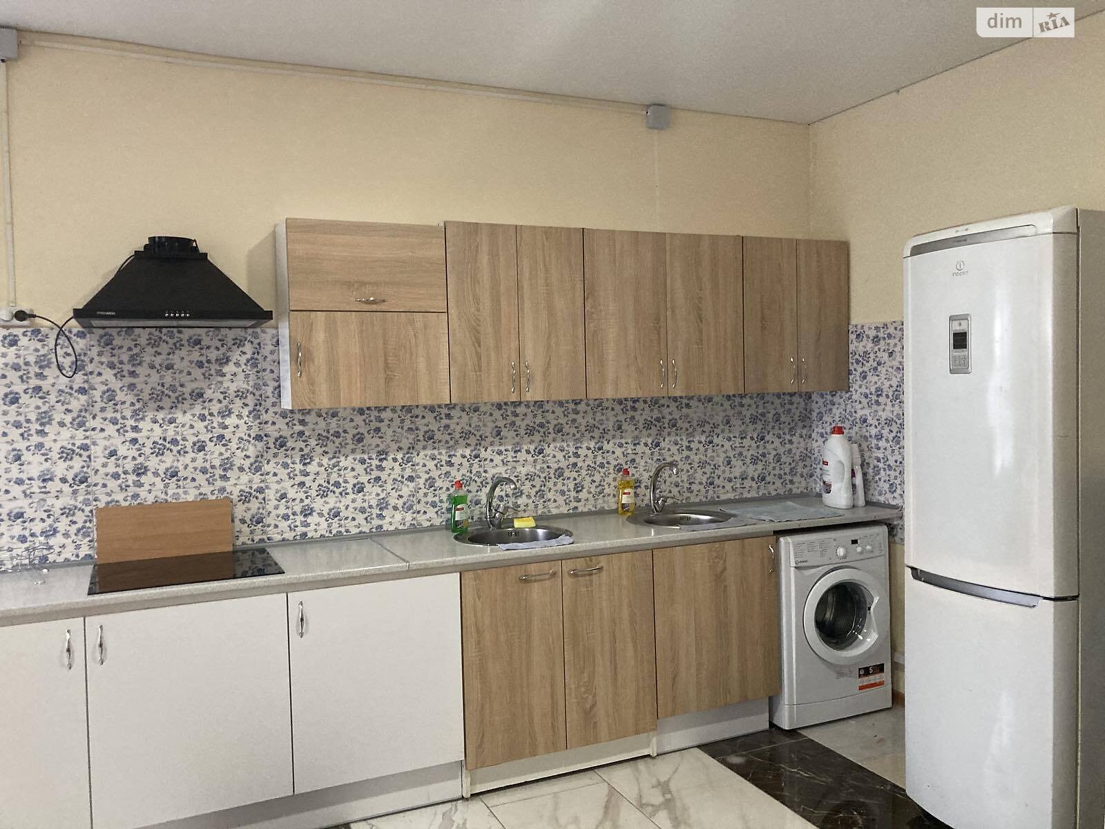 Кімната в Києві, район Виноградар вулиця Вітряні Гори 10Г помісячно фото 1 Кімната в Києві, район Виноградар вулиця Вітряні Гори 10Г помісячно фото 1