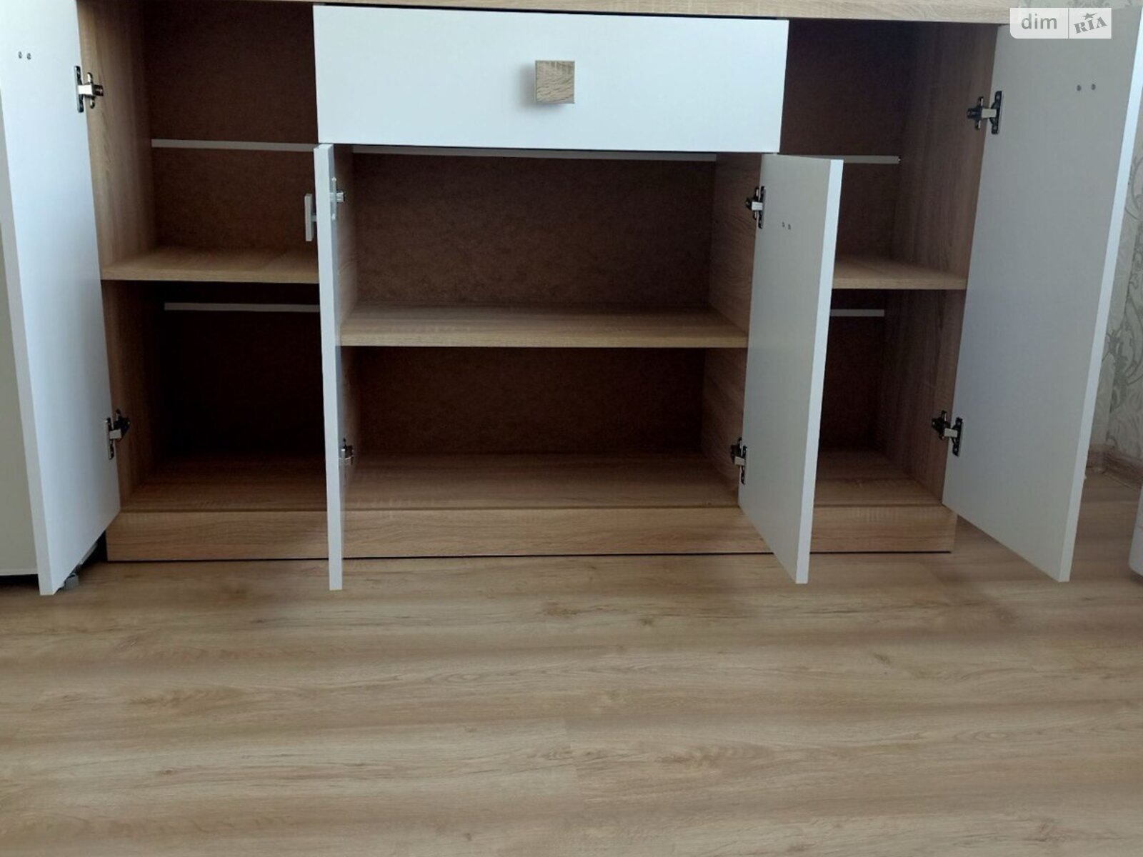 Комната в Киеве, район Днепровский улица Сулеймана Стальского 28А помесячно фото 1 Комната в Киеве, район Днепровский улица Сулеймана Стальского 28А помесячно фото 1