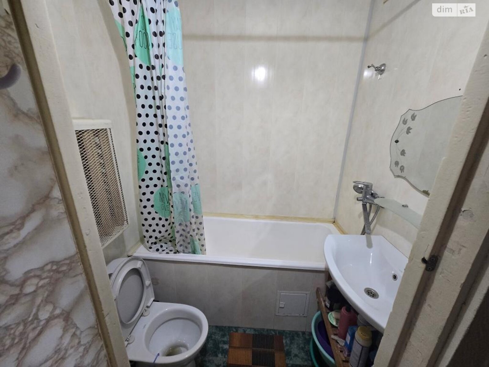 Кімната в Києві, район Вишгородський Масив вулиця Вишгородська 4А помісячно фото 1 Кімната в Києві, район Вишгородський Масив вулиця Вишгородська 4А помісячно фото 1