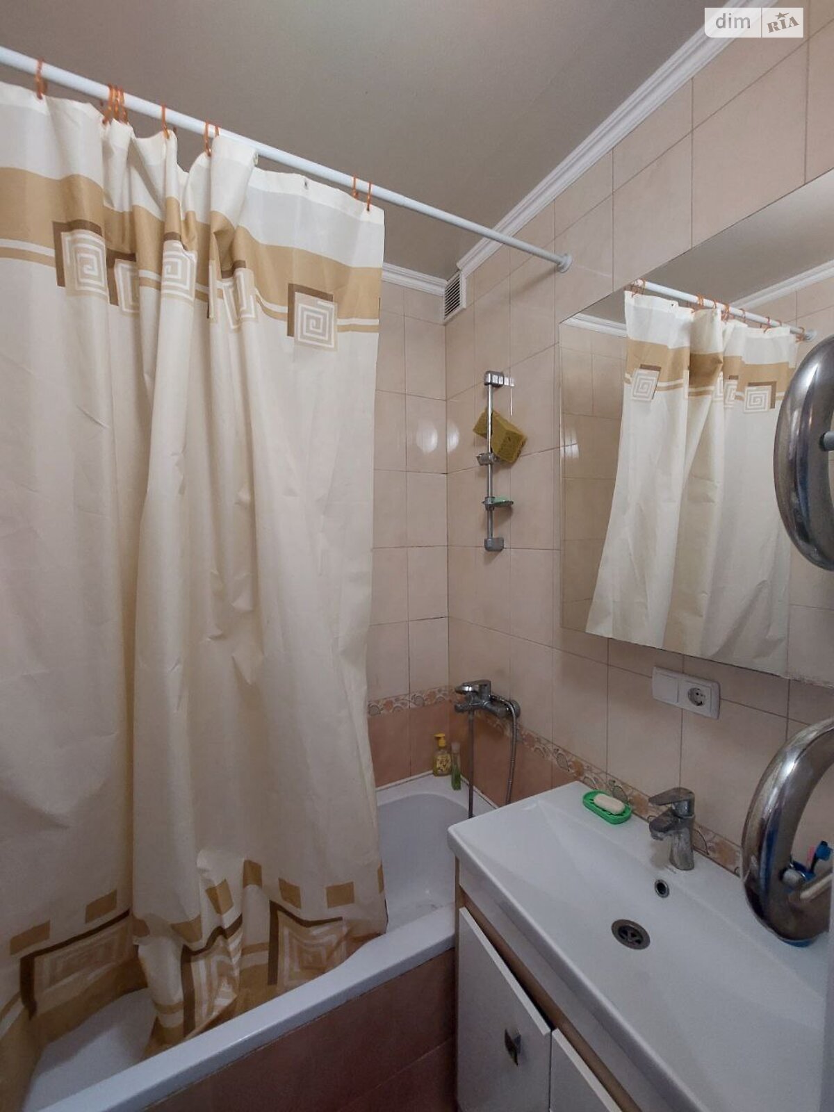 Комната в Киеве, район Южная Борщаговка улица Александра Махова (Жолудева) 4В, кв. 89, помесячно фото 1 Комната в Киеве, район Южная Борщаговка улица Александра Махова (Жолудева) 4В, кв. 89, помесячно фото 1