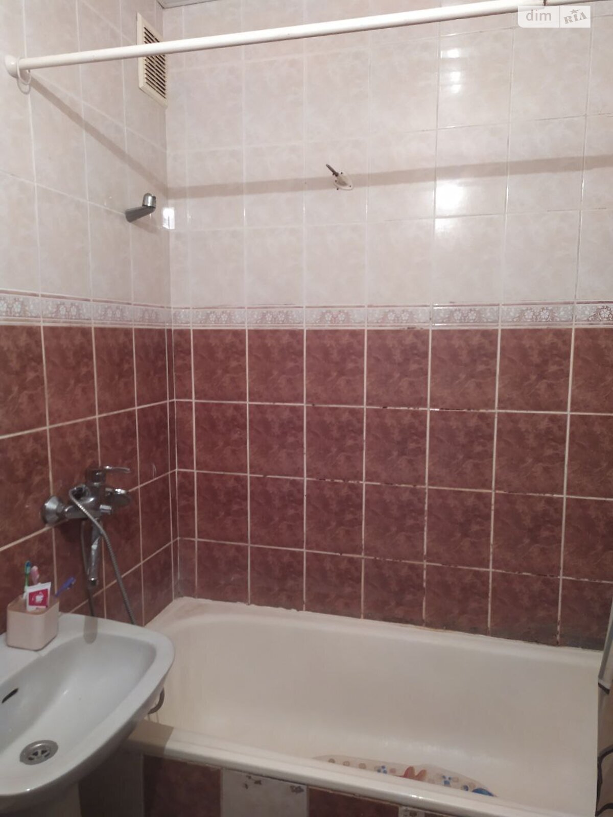 Кімната в Львові, район Франківський вулиця Куликівська 18Б помісячно фото 1 Кімната в Львові, район Франківський вулиця Куликівська 18Б помісячно фото 1