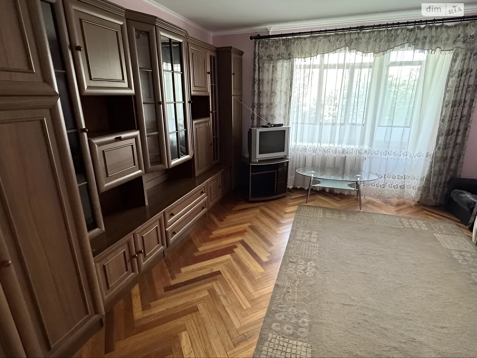 Комната проживание без хозяев в Львове, район Голоско улица Липы Юрия 16 помесячно фото 1 Комната проживание без хозяев в Львове, район Голоско улица Липы Юрия 16 помесячно фото 1