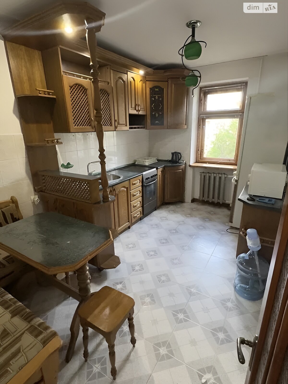 Комната проживание без хозяев в Львове, район Голоско улица Липы Юрия 43 помесячно фото 1 Комната проживание без хозяев в Львове, район Голоско улица Липы Юрия 43 помесячно фото 1
