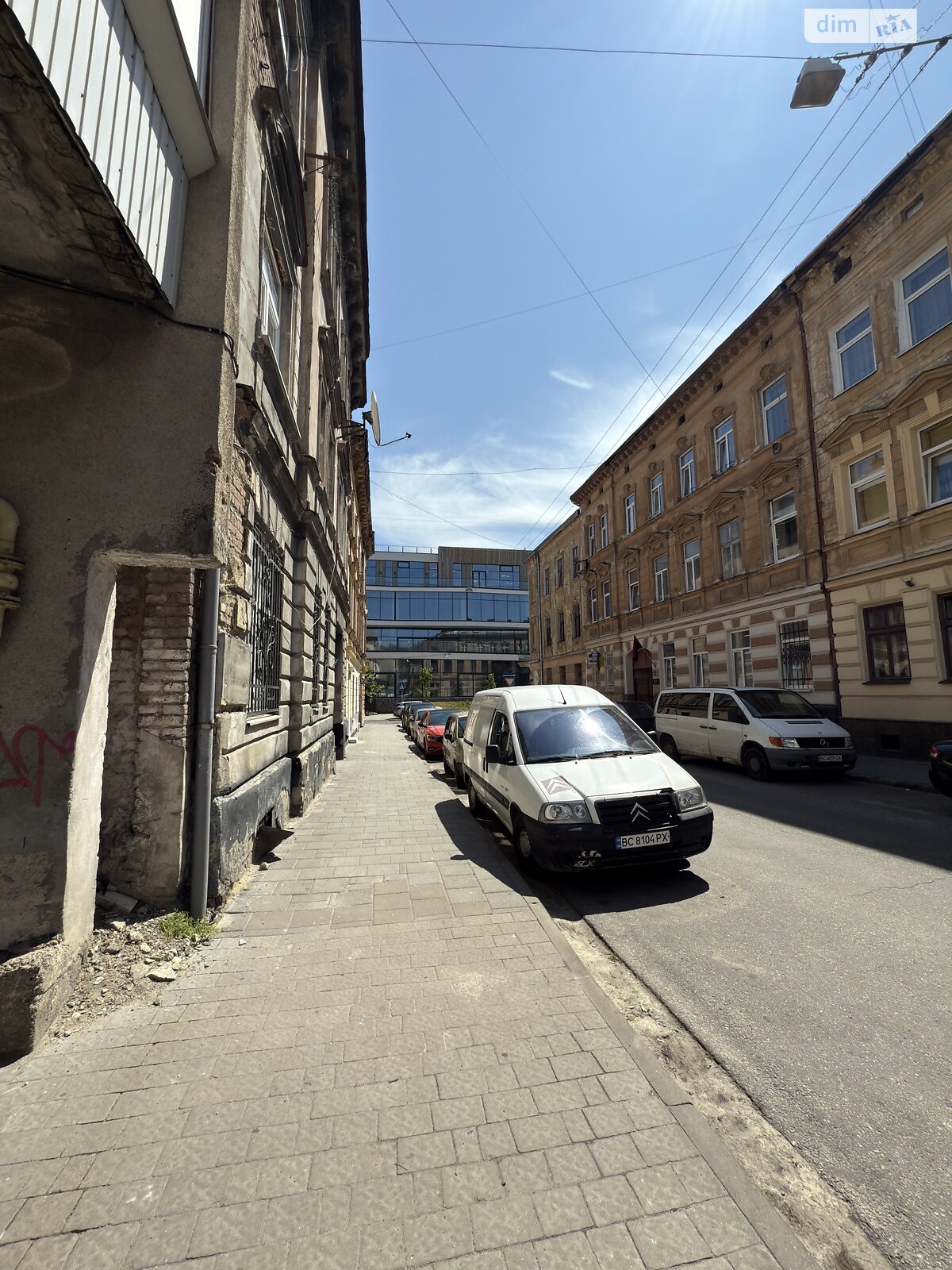 Кімната в Львові, район Клепарів вулиця Базарна помісячно фото 1 Кімната в Львові, район Клепарів вулиця Базарна помісячно фото 1