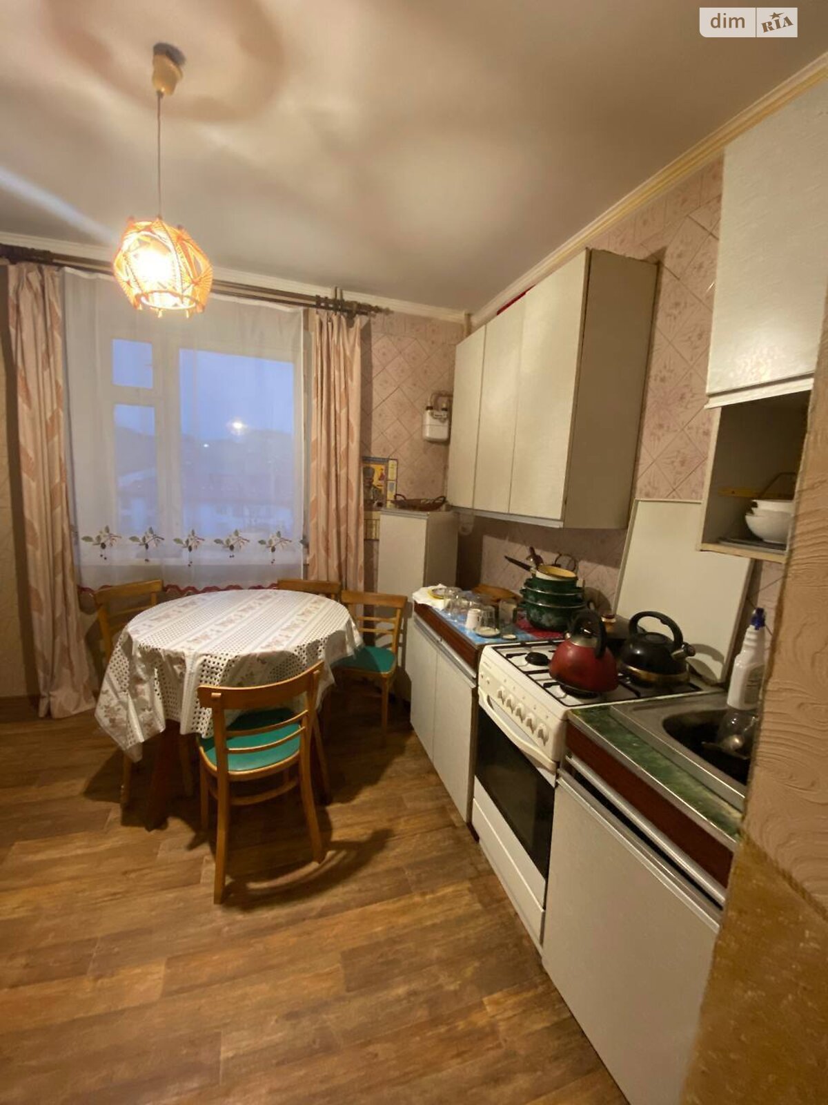 Комната проживание без хозяев в Львове, район Санта Барбара проспект Красной Калины 100 помесячно фото 1 Комната проживание без хозяев в Львове, район Санта Барбара проспект Красной Калины 100 помесячно фото 1