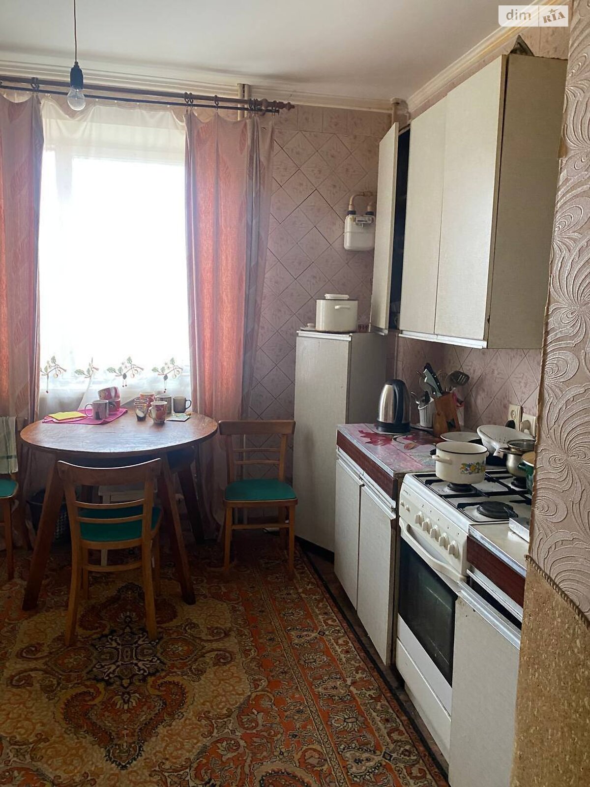 Комната проживание без хозяев в Львове, район Санта Барбара проспект Красной Калины 100 помесячно фото 1 Комната проживание без хозяев в Львове, район Санта Барбара проспект Красной Калины 100 помесячно фото 1