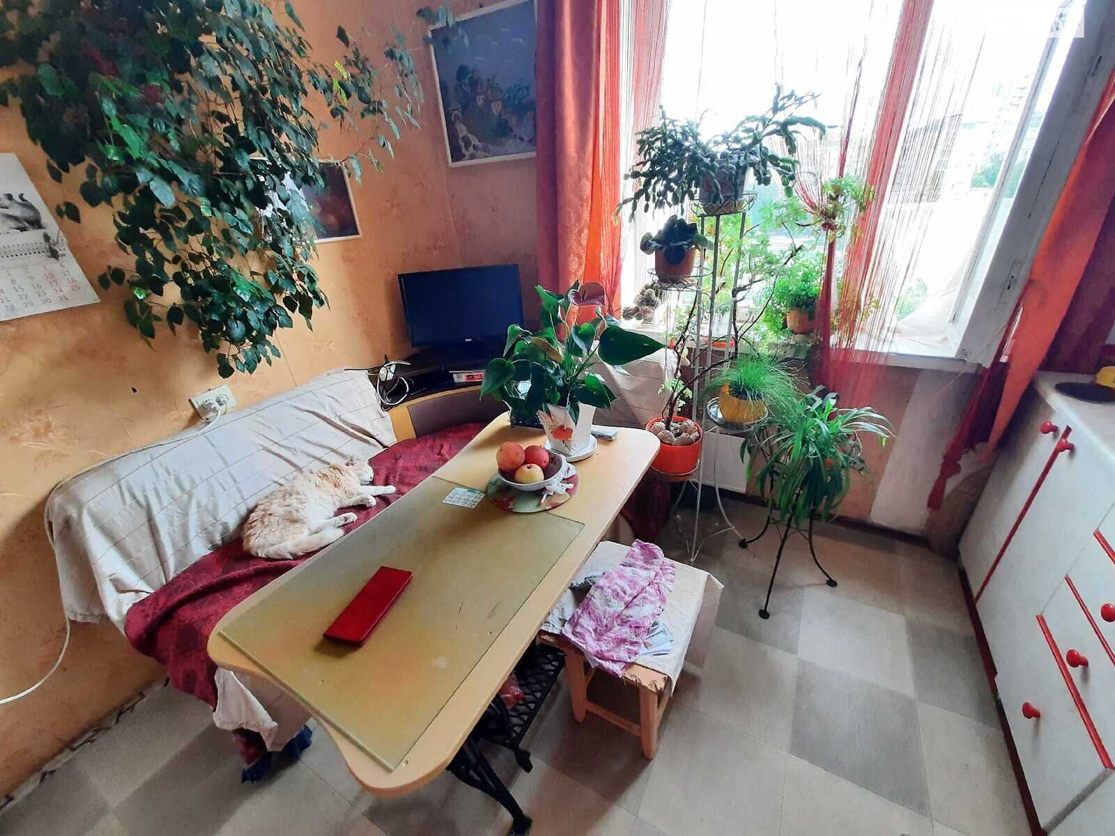 Кімната в Львові, район Сихівський вулиця Хоткевича Гната помісячно фото 1 Кімната в Львові, район Сихівський вулиця Хоткевича Гната помісячно фото 1