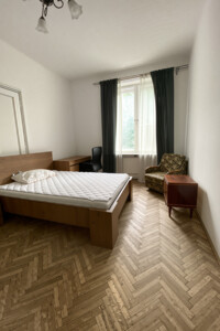 Кімната проживання без господарів в Львові, район Центр вулиця Князя Романа помісячно фото 2