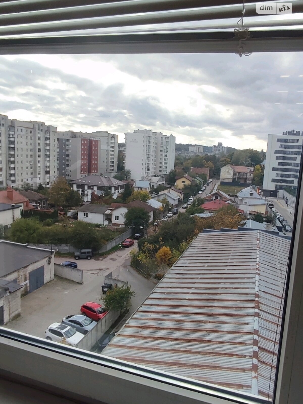 Кімната в Львові, вулиця Уманська 25 помісячно фото 1 Кімната в Львові, вулиця Уманська 25 помісячно фото 1