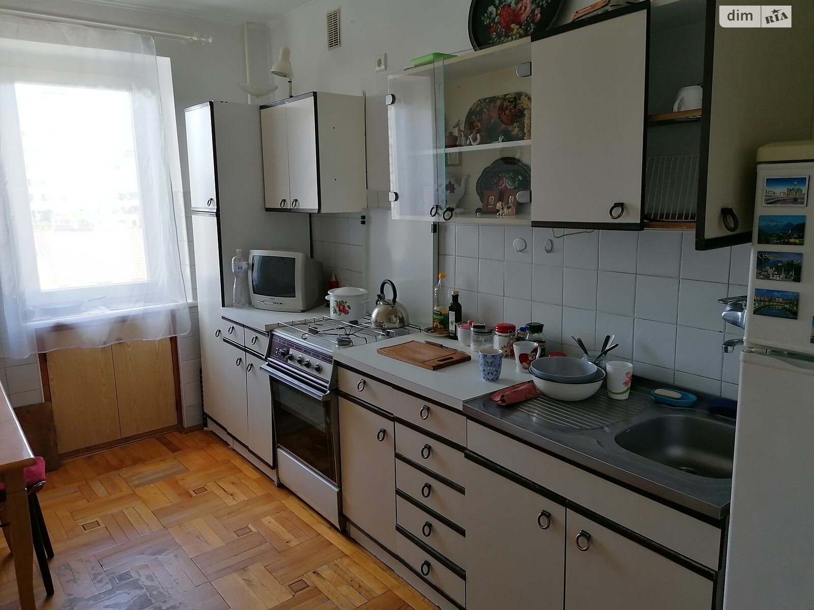 Комната в Львове, район Замарстынов улица Хвилевого Николая 3, кв. 3, помесячно фото 1 Комната в Львове, район Замарстынов улица Хвилевого Николая 3, кв. 3, помесячно фото 1