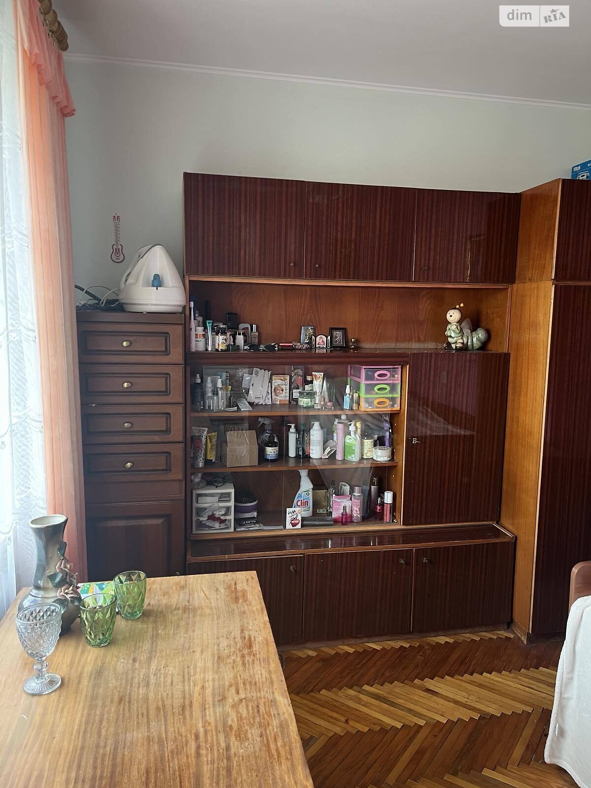 Комната в Львове, район Замарстынов улица Хвилевого Николая 3, кв. 3, помесячно фото 1 Комната в Львове, район Замарстынов улица Хвилевого Николая 3, кв. 3, помесячно фото 1