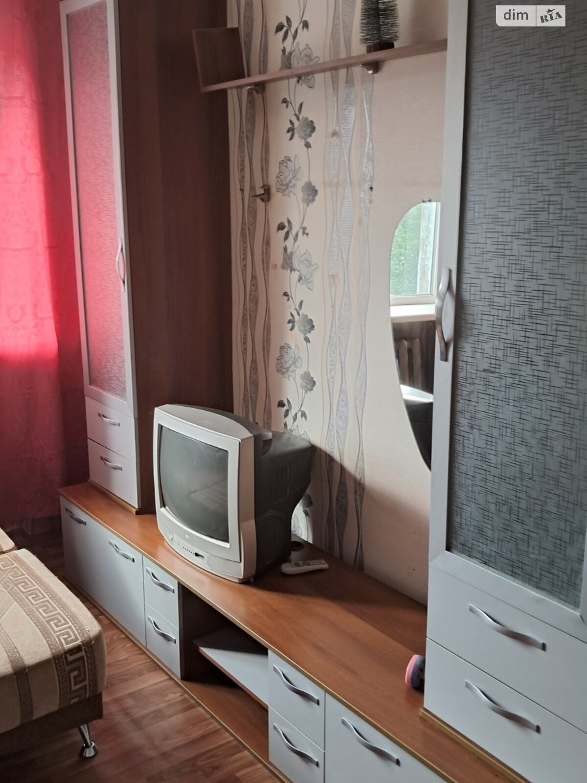 Комната в Одессе, район Хаджибейский улица Варненская 10А, кв. 14, помесячно фото 1 Комната в Одессе, район Хаджибейский улица Варненская 10А, кв. 14, помесячно фото 1