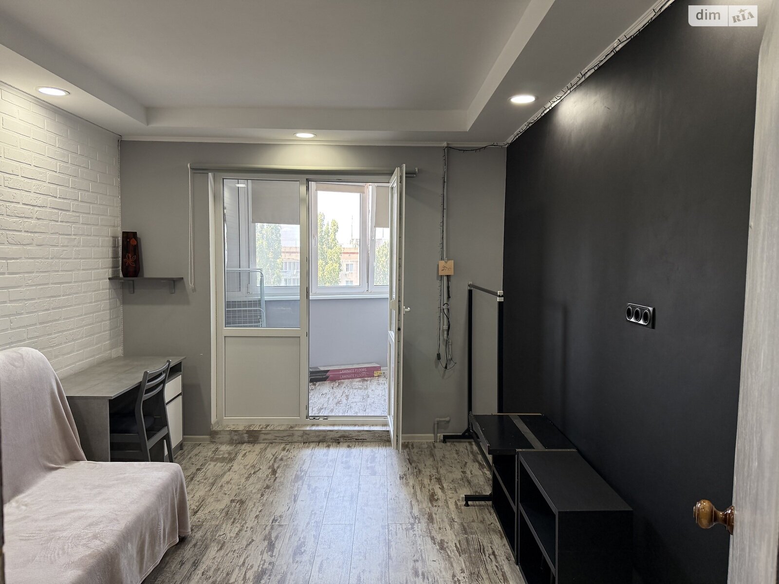 Комната в Одессе, район Поселок Котовского проспект Князя Владимира Великого (Добровольского) 92 помесячно фото 1 Комната в Одессе, район Поселок Котовского проспект Князя Владимира Великого (Добровольского) 92 помесячно фото 1