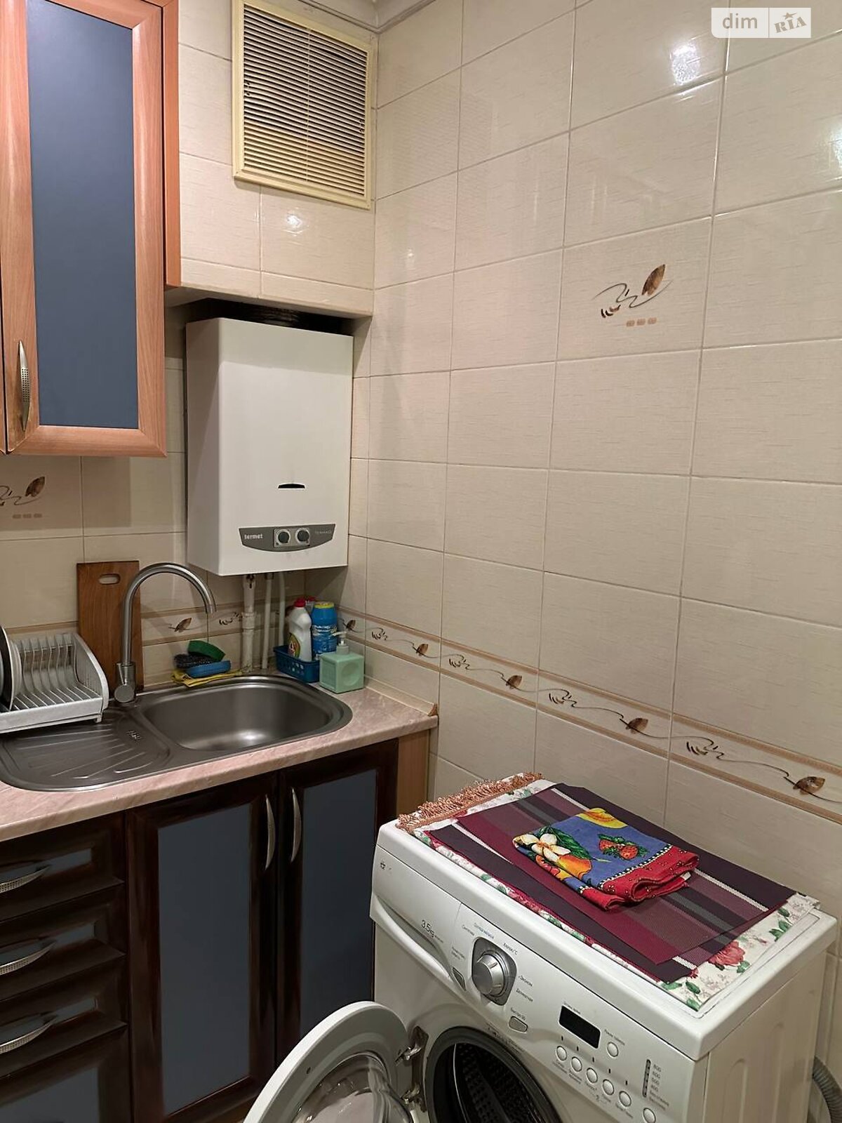 Кімната в Одесі, район Приморський дорога Фонтанська (Перекопської дивізії) 55 помісячно фото 1 Кімната в Одесі, район Приморський дорога Фонтанська (Перекопської дивізії) 55 помісячно фото 1