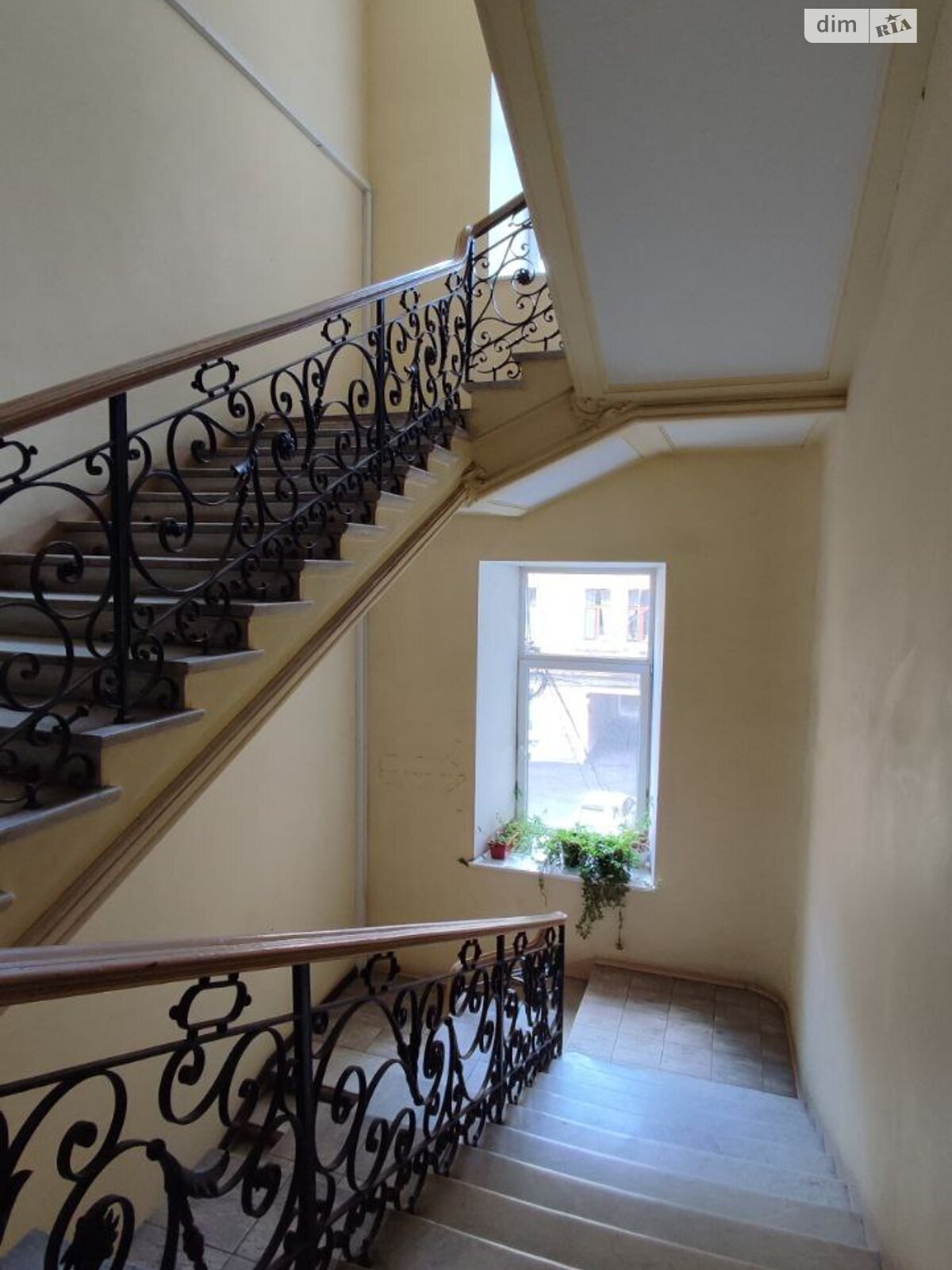 Комната в Одессе, район Приморский улица Ришельевская (Ленина) 5 помесячно фото 1 Комната в Одессе, район Приморский улица Ришельевская (Ленина) 5 помесячно фото 1