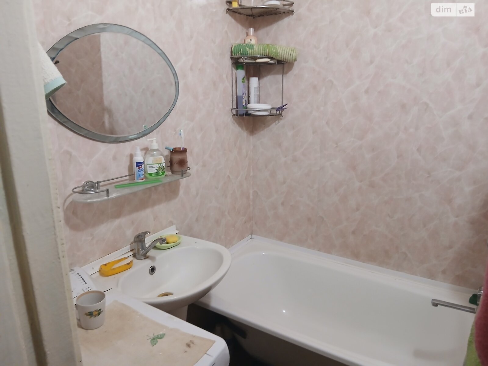Комната в Одессе, район Таирова улица Академика Королева 2 помесячно фото 1 Комната в Одессе, район Таирова улица Академика Королева 2 помесячно фото 1