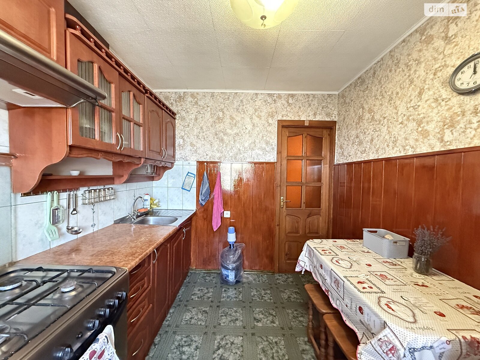 Комната в Ровно, район Центр улица Черновола Вячеслава 40 помесячно фото 1 Комната в Ровно, район Центр улица Черновола Вячеслава 40 помесячно фото 1