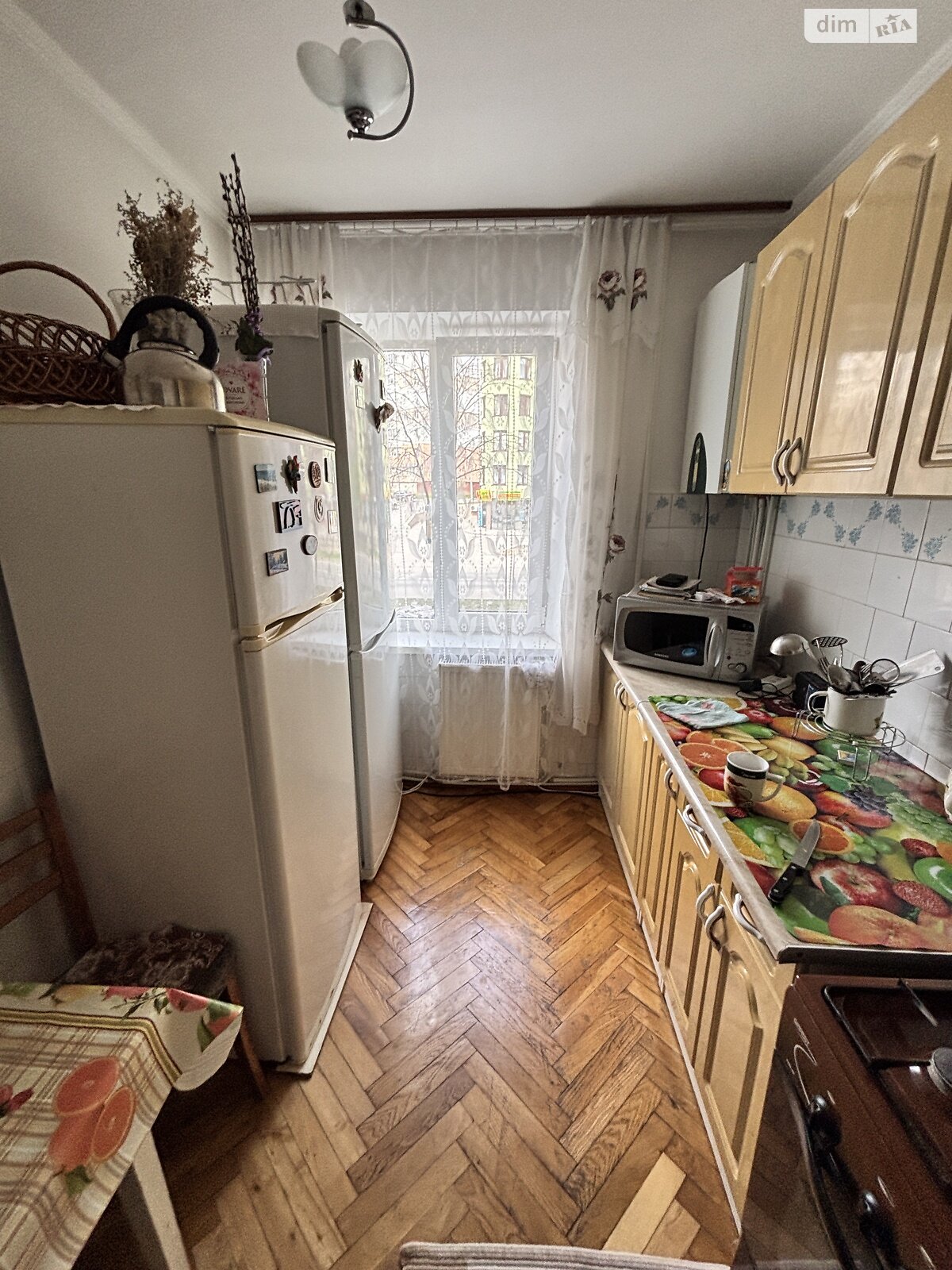Кімната в Тернополі, район Аляска вулиця Симоненка Василя 4 помісячно фото 1 Кімната в Тернополі, район Аляска вулиця Симоненка Василя 4 помісячно фото 1