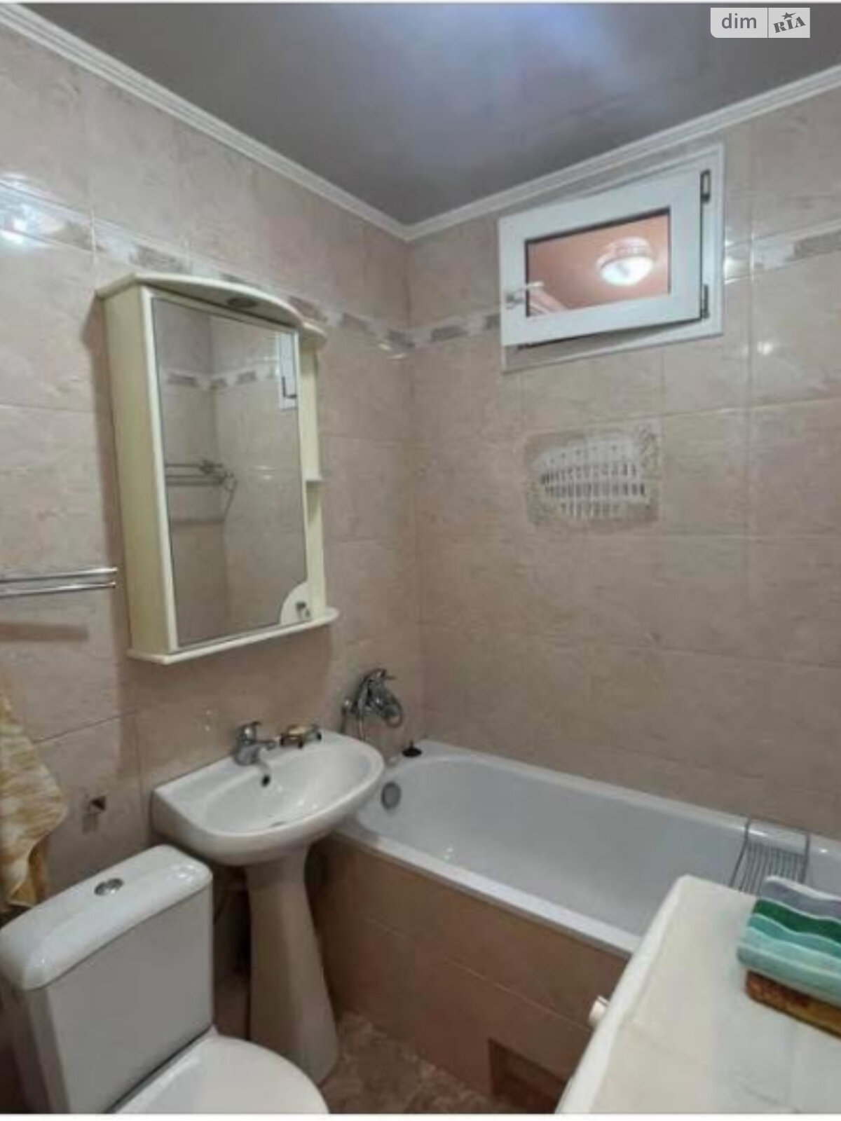 Комната в Тернополе, район Северный улица Киевская 6 помесячно фото 1 Комната в Тернополе, район Северный улица Киевская 6 помесячно фото 1