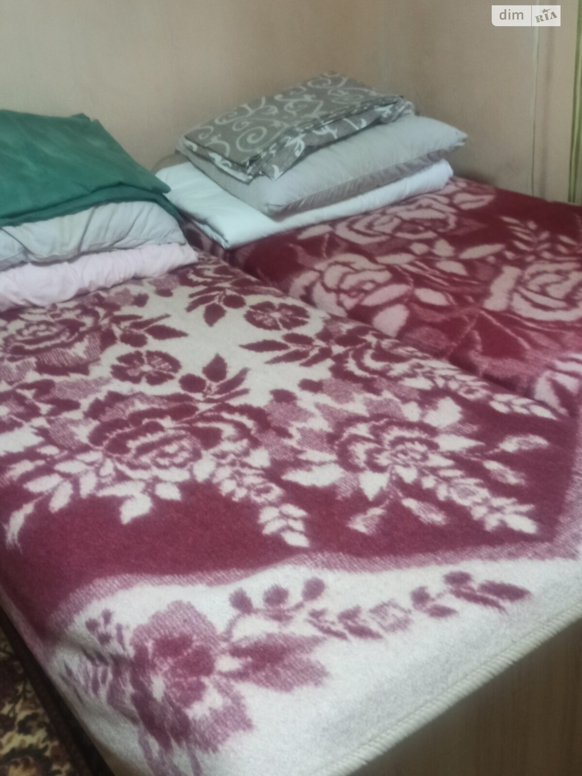 Комната в Ужгороде, район Новый улица Грушевского помесячно фото 1 Комната в Ужгороде, район Новый улица Грушевского помесячно фото 1
