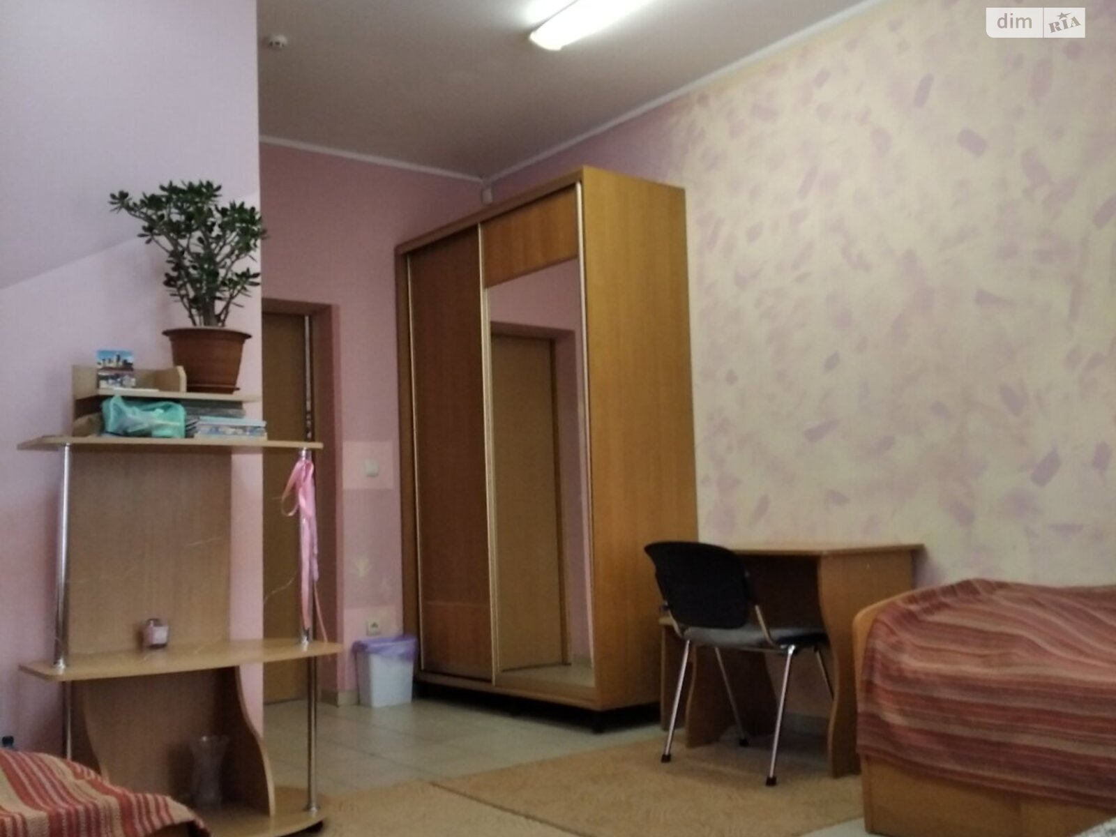 Кімната в Ужгороді, район Центр площа Корятовича помісячно фото 1
