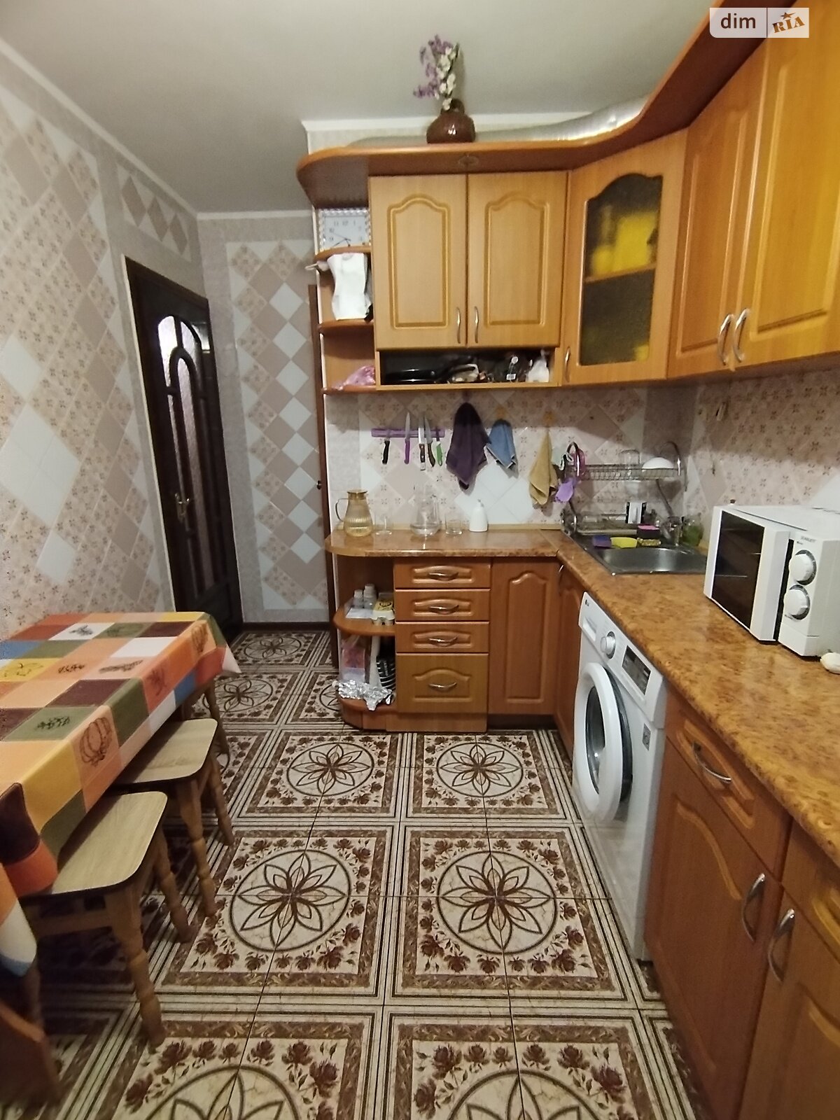 Кімната проживання без господарів в Вінниці, район Слов’янка вулиця Дмитра Майбороди (Збишка) помісячно фото 1 Кімната проживання без господарів в Вінниці, район Слов’янка вулиця Дмитра Майбороди (Збишка) помісячно фото 1