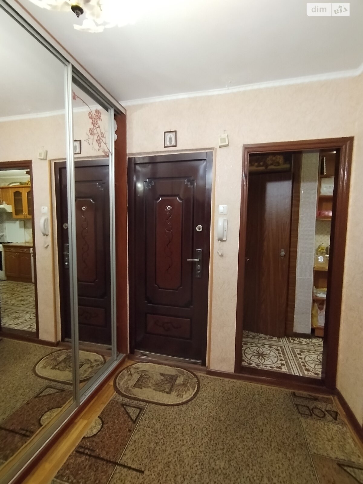 Кімната проживання без господарів в Вінниці, район Слов’янка вулиця Дмитра Майбороди (Збишка) помісячно фото 1 Кімната проживання без господарів в Вінниці, район Слов’янка вулиця Дмитра Майбороди (Збишка) помісячно фото 1