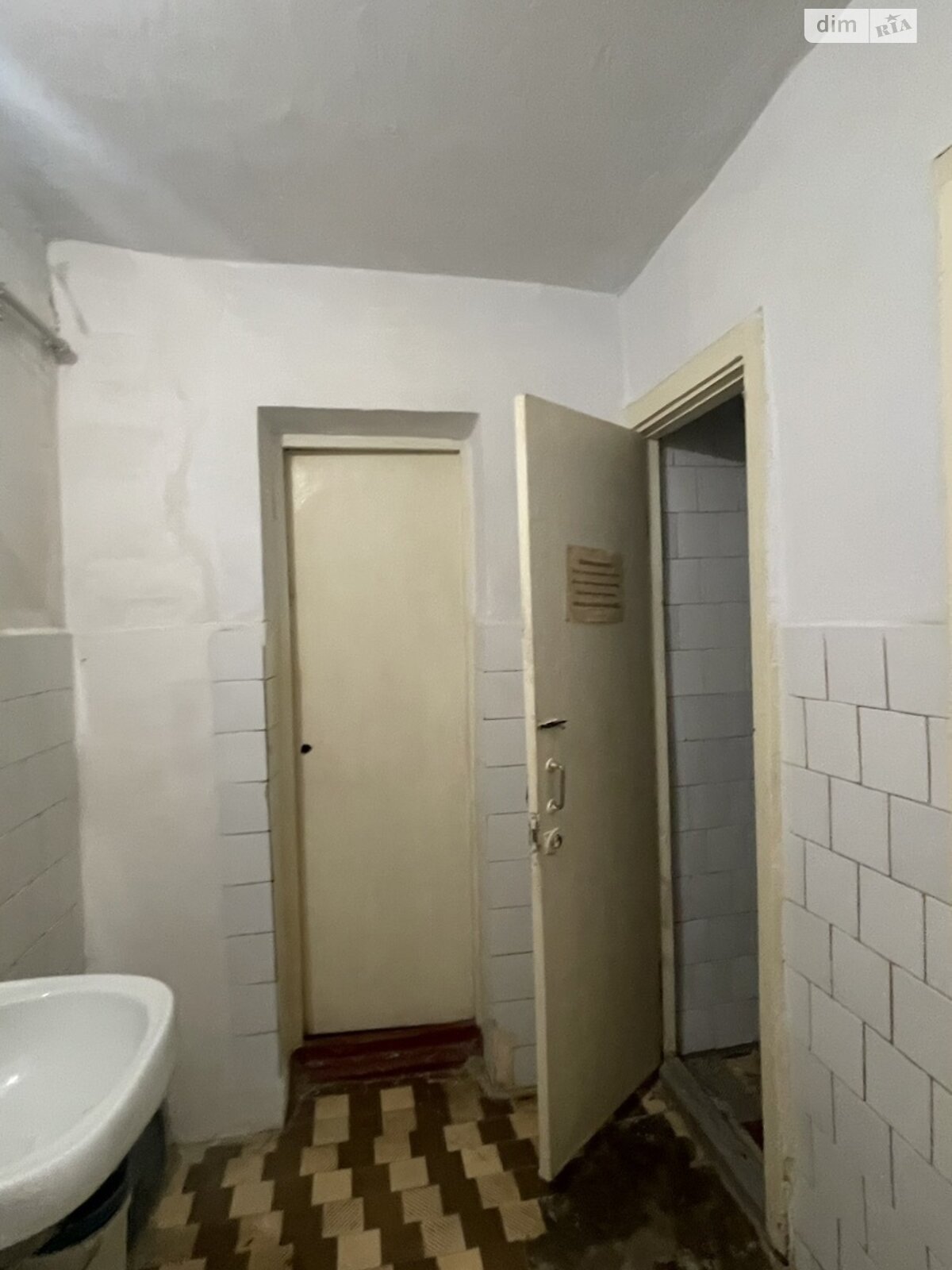 Комната проживание без хозяев в Виннице, район Славянка улица Ляли Ратушной 132 помесячно фото 1 Комната проживание без хозяев в Виннице, район Славянка улица Ляли Ратушной 132 помесячно фото 1