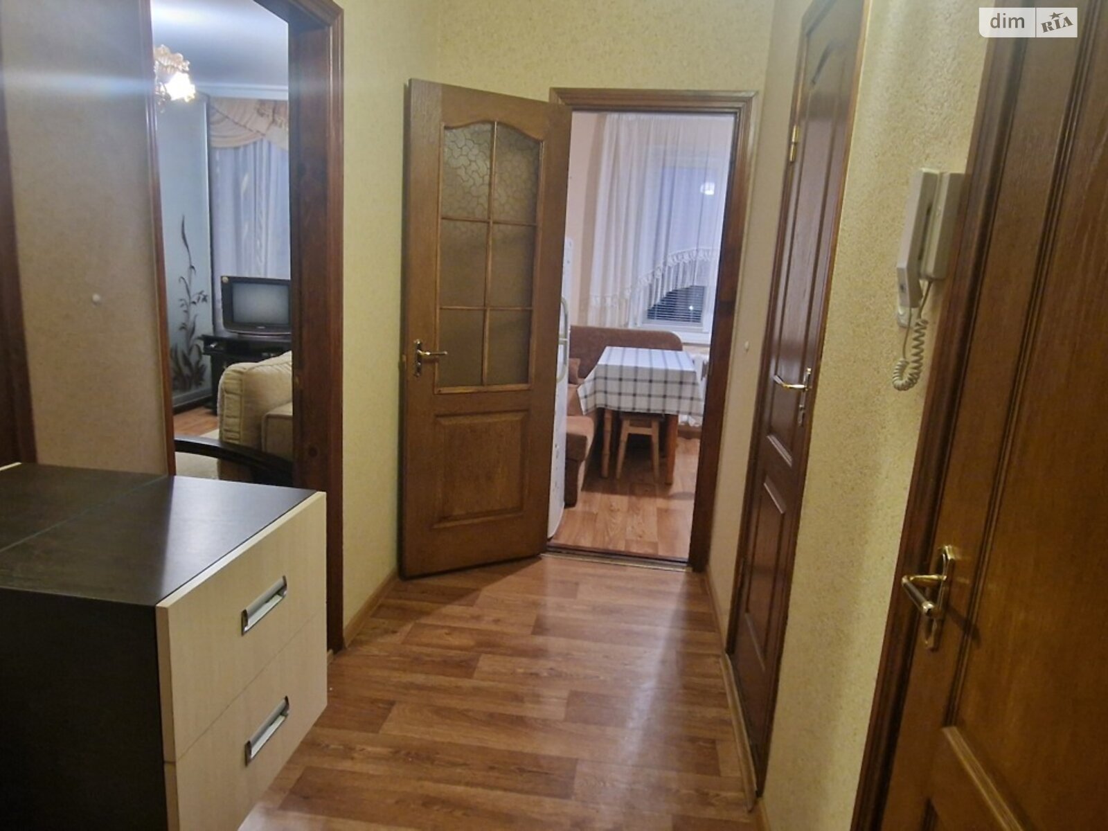 Комната проживание без хозяев в Виннице, район Свердловский массив улица Матроса Кошки 57 помесячно фото 1 Комната проживание без хозяев в Виннице, район Свердловский массив улица Матроса Кошки 57 помесячно фото 1