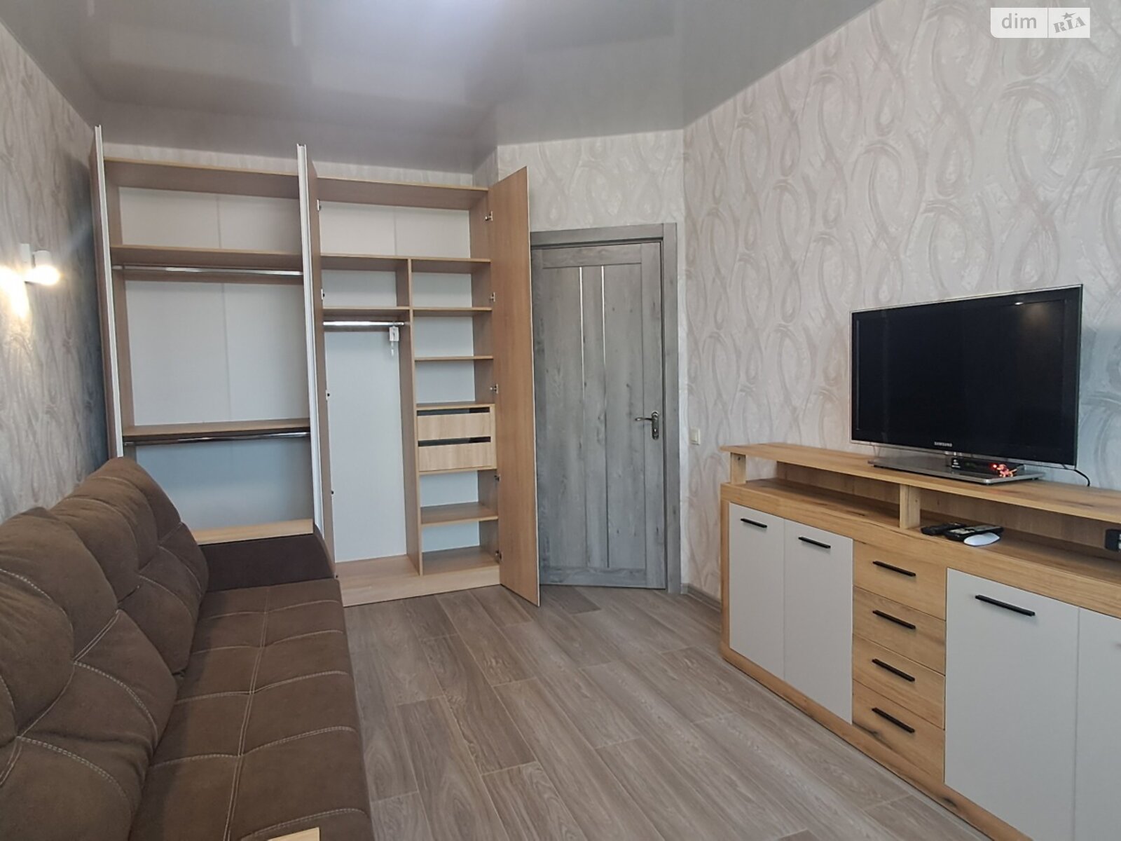 однокімнатна квартира в Агрономічному, на вул. Центральна в довготривалу оренду помісячно фото 1 однокімнатна квартира в Агрономічному, на вул. Центральна в довготривалу оренду помісячно фото 1